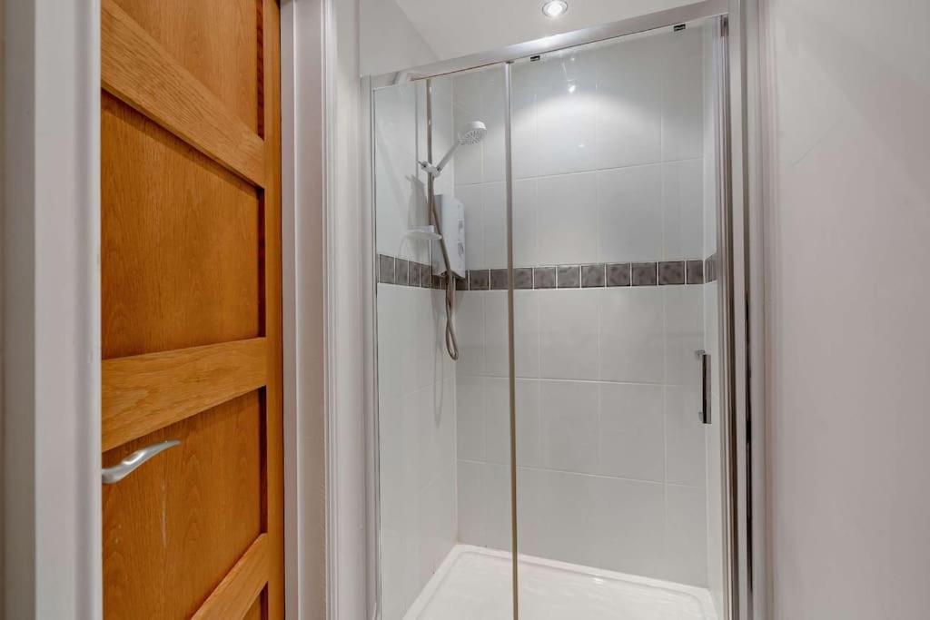 הוילה Dizzy Heights Swanage Sleeps 10 With Amazing Views מראה חיצוני תמונה