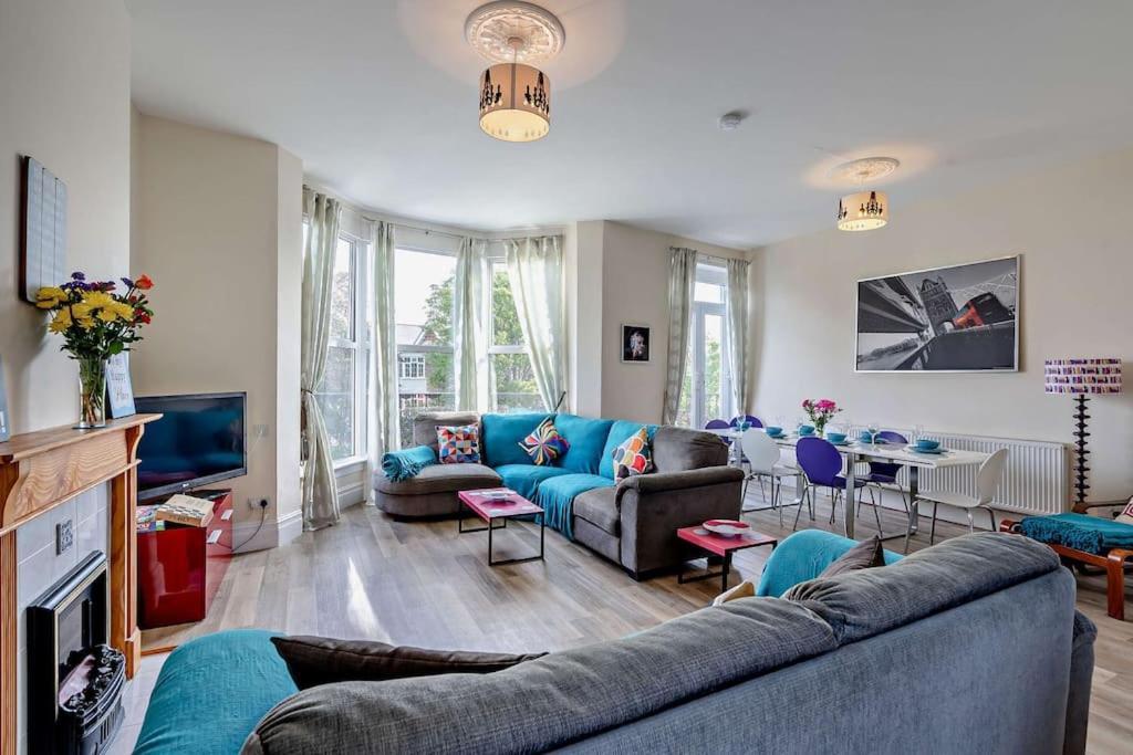 הוילה Dizzy Heights Swanage Sleeps 10 With Amazing Views מראה חיצוני תמונה